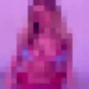 Contacte Violette, 24 ans à Saint-Nizier-du-Moucherotte gratuitement