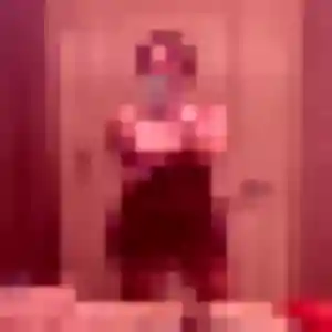 Feriel, fille de 25 ans cherche plan cul à Saint-Pair-sur-Mer