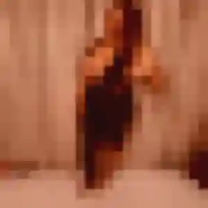 Laura, 19 ans, disponible à Saint-Paul-de-Jarrat pour une rencontre coquine