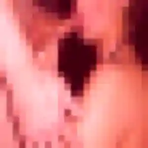 Feriel, 24 ans, connectée à Saint-Paul-du-Vernay pour une rencontre coquine