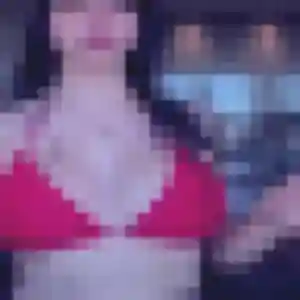 Photo exclusive de Rania, 33 ans à Saint-Péravy-la-Colombe - plan discret