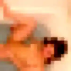 Sasha, 21 ans, dispo pour plan cul à Saint-Pierre-Brouck