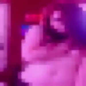 Louna (21 ans) à Saint-Pierre-des-Corps propose une rencontre ce soir