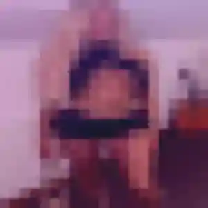 Margot, 21 ans, en ligne à Saint-Priest-Ligoure pour une rencontre coquine