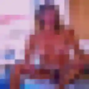 Jade, femme de 32 ans cherche plan cul à Saint-Quay-Perros