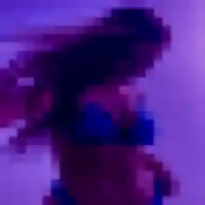 Celeste (29 ans) à Saint-Quentin-la-Poterie attend une rencontre aujourd'hui