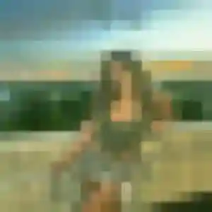 Découvre Emma, 34 ans à Saint-Saturnin-lès-Apt en privé