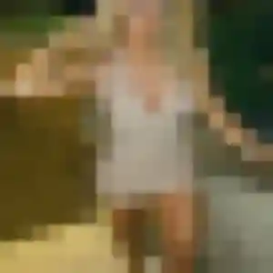 Assia, 35 ans, disponible à Saint-Sauvant pour une rencontre coquine