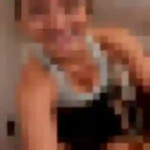 Sexy Tessa, 25 ans à Saint-Vaury - voir sa photo