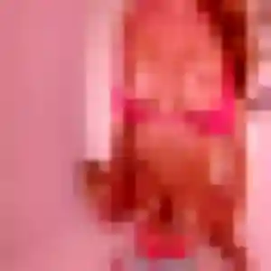 Emma, 27 ans, cherche un plan cul à Saint-Vincent-de-Boisset