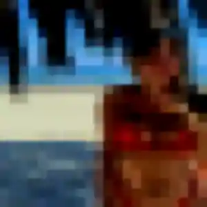 Rania, 19 ans, en ligne à Sainte-Anne-sur-Gervonde pour une rencontre coquine