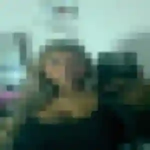 Elena (31 ans) à Sainte-Eulalie propose un plan cul maintenant