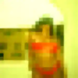 Rejoins Margot, 33 ans à Sainte-Foy-de-Peyrolières gratuitement