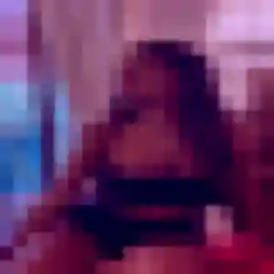 Lison, femme de 20 ans cherche plan cul à Sainte-Gemme-la-Plaine