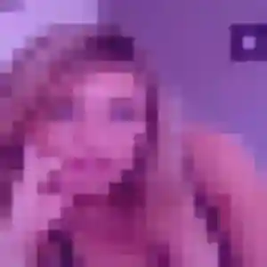 Rejoins Amandine, 32 ans à Sainte-Geneviève-des-Bois gratuitement