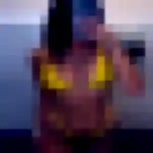 Talia, 29 ans, connectée à Sainte-Marie-Kerque pour une rencontre coquine