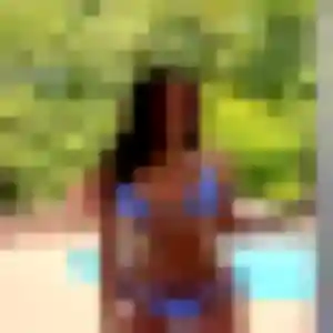 Photo privée de Naila, 24 ans à Salles - rencontre coquine