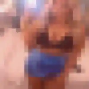 Charmante Leila, 29 ans à San-Martino-di-Lota - la contacter