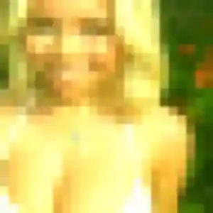 Photo de Louane à Sanchey (30 ans) - plan cul sans inscription