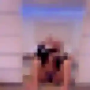 Mona, 21 ans, en ligne à Savigné-sur-Lathan pour une rencontre coquine