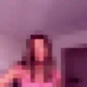 Lena, 24 ans, connectée à Savigny-lès-Beaune pour un plan cul