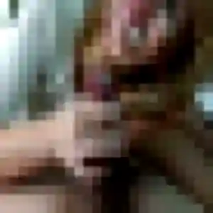 Hana, 23 ans, en ligne à Savy pour une rencontre coquine