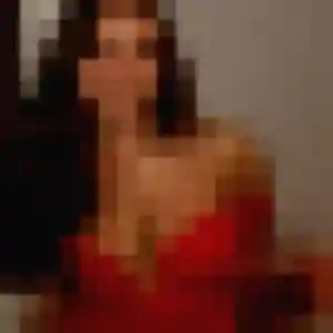 Contacte Safiya, 25 ans à Schœnenbourg gratuitement