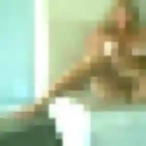 Naila, 23 ans, en ligne à Selommes pour une rencontre coquine