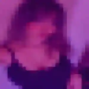 Charmante Daphne, 26 ans à Senouillac - découvrir son profil