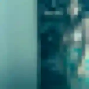 Kenza de Servian, 22 ans - plan cul discret