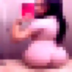 Maya, 26 ans, connectée à Sierville pour un plan cul