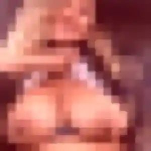Inaya, femme de 23 ans cherche plan cul à Siran