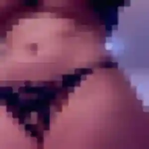 Pauline, 28 ans, dispo pour plan cul à Siran