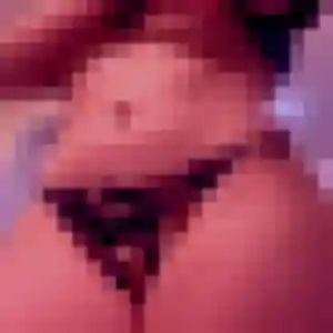 Photo perso de Assia, 25 ans à Six-Fours-les-Plages - plan discret