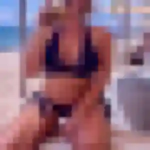 Ilana, 19 ans, connectée à Sommerau pour une rencontre coquine