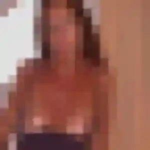 Cassandre, 22 ans, connectée à Steinbrunn-le-Bas pour une rencontre coquine
