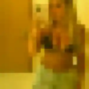 Découvre Roxane, 29 ans à Strazeele gratuitement