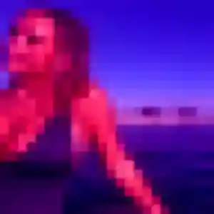 Eva de Théza, 22 ans - plan cul discret