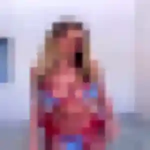 Découvre Naya, 31 ans à Tiercelet en privé