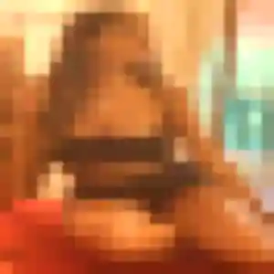 Photo de Capucine à Tirepied-sur-Sée (33 ans) - plan cul discret