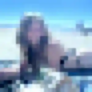 Photo de Elina à Tonnay-Boutonne (24 ans) - plan cul gratuit