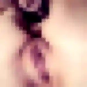 Rencontre Flore, 20 ans à Trébons en privé