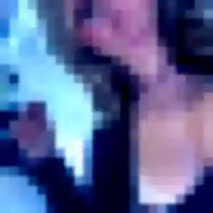 Charmante Leila, 32 ans à Trégastel - voir sa photo