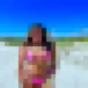 Charmante Chloe, 31 ans à Treis-Sants-en-Ouche - voir sa photo