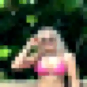Leana (35 ans) à Trouillas propose un plan cul ce soir