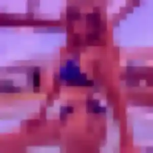 Tessa, 24 ans, dispo pour plan cul à Val-d'Izé