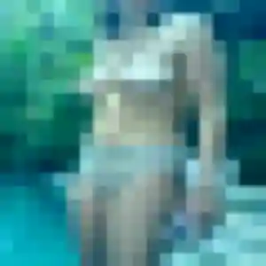 Rejoins Anais, 28 ans à Val-de-Dagne en privé