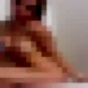 Charmante Zara, 34 ans à Valence - voir sa photo