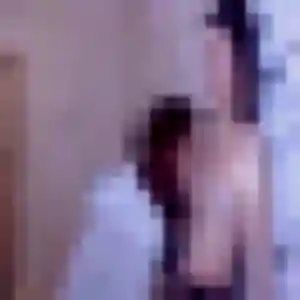 Rejoins Constance, 32 ans à Valserhône en privé