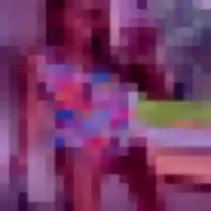 Laura, 21 ans, dispo pour plan cul à Varennes-Changy